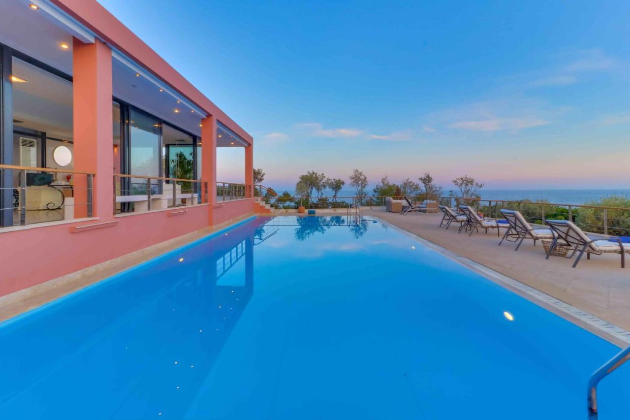 Black Diamond Beachfront Pool Villa Pasithea In Sounio, Athens Sounion Exterior photo